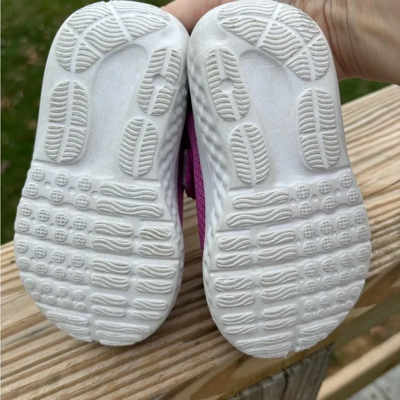 Under Armour Toddler Pink Sneakers - Picture 4 of 4